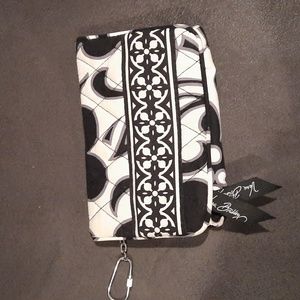 VERA BRADLEY Barcelona Kiss N’ Snap Wallet Black White Night & Day Quilted